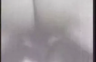 XXX هنگامی که فیلم کوتاه سکسی انلاین او می رود آهسته دویدن و یک مرد چاق و چله داد