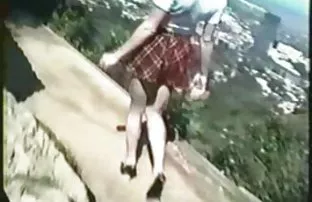 XXX در قطار در یک فیلم شهوانی انلاین مناسبت به انجام یک نفره